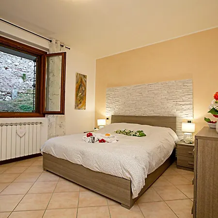 Apartment Borgo Degli Ulivi Shared Pool - 200m - Happy Toscolano Maderno