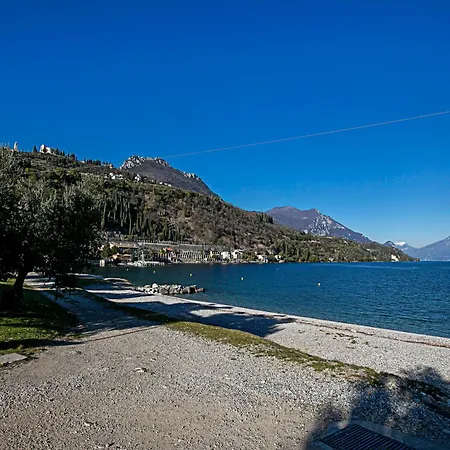Borgo Degli Ulivi Shared Pool - 200m - Happy * Toscolano Maderno