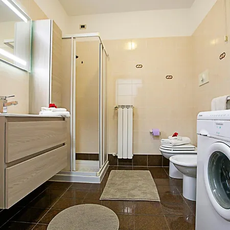 Borgo Degli Ulivi Shared Pool - 200m - Happy Appartement Toscolano Maderno
