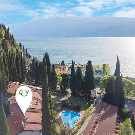 Borgo Degli Ulivi Shared Pool - 200m - Happy Toscolano Maderno