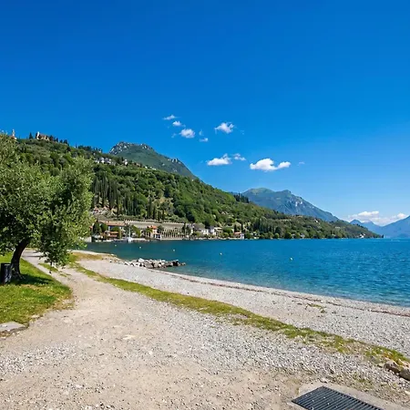 Borgo Degli Ulivi Shared Pool - 200m - Happy Appartement Toscolano Maderno